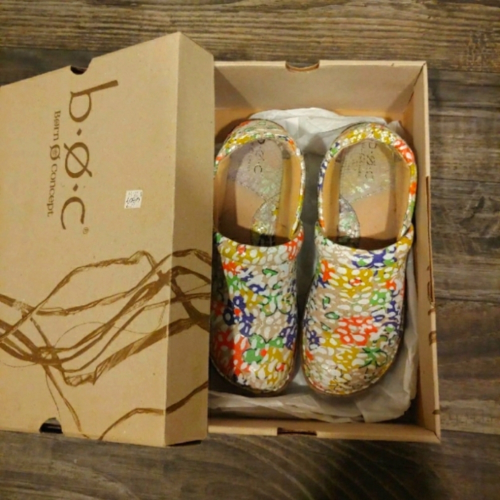 Clogs